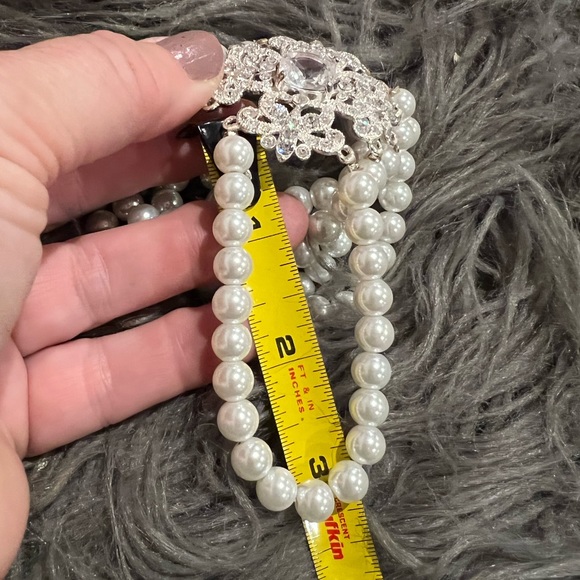 IMAN Cross Rhinestone & Faux Pearls Bracelet Jewelry HSN Global Chic Holiday - Picture 3 of 4